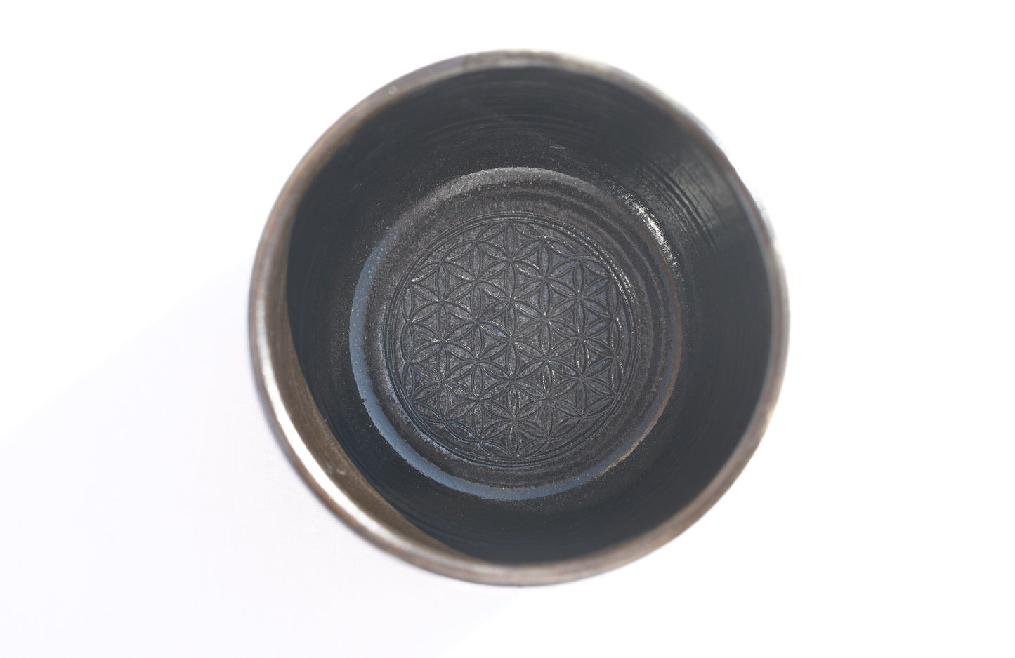 Mug cocoa ceremony black with Metatrons cube 24 carat gold