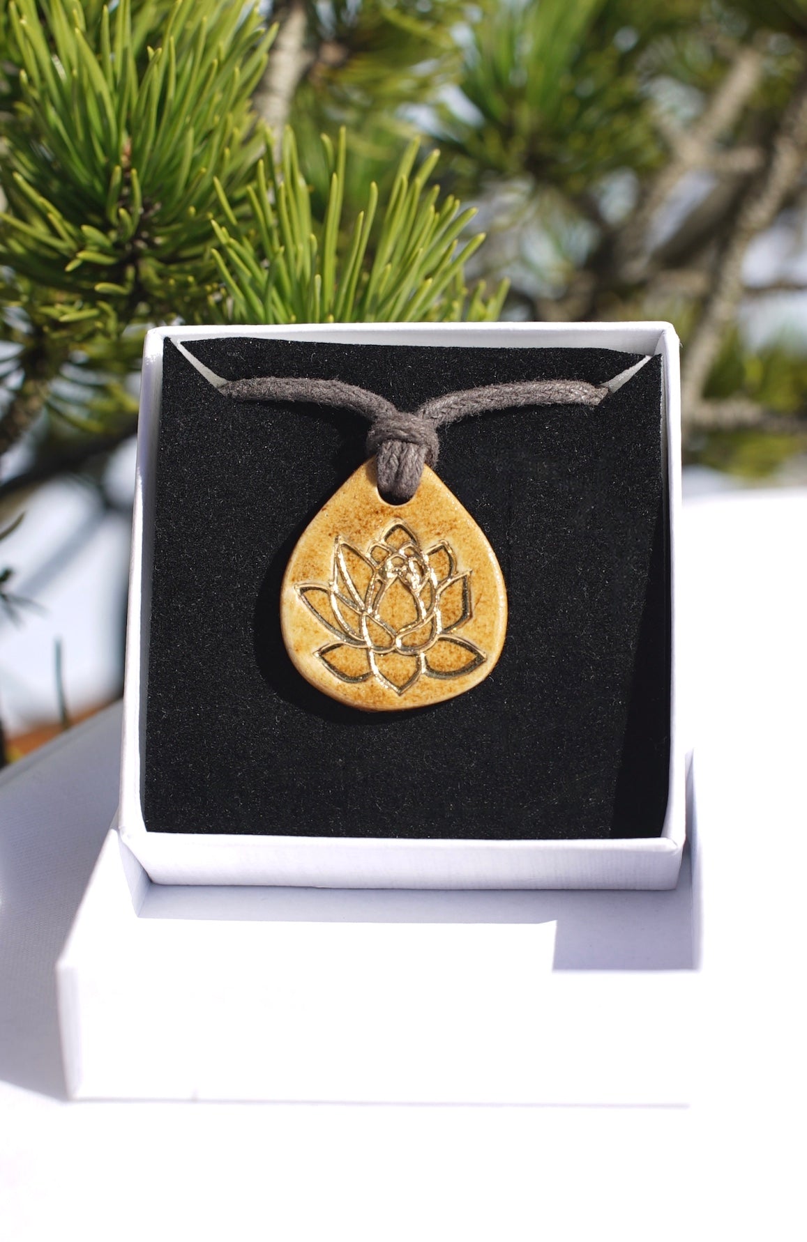 Amulett Lotus Gold klein