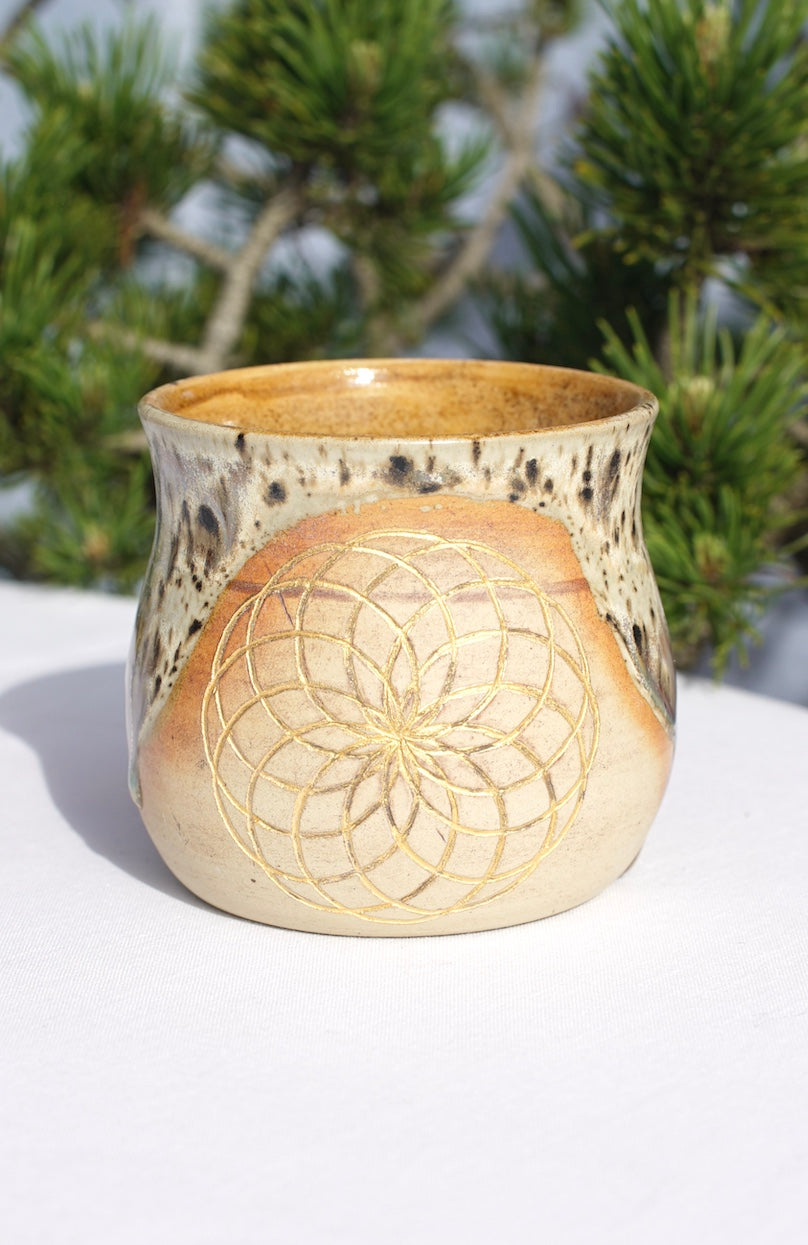 Set für Kakaozeremonie - 6 Becher aus Agnihotra-Keramik mit 24 Karat Gold
