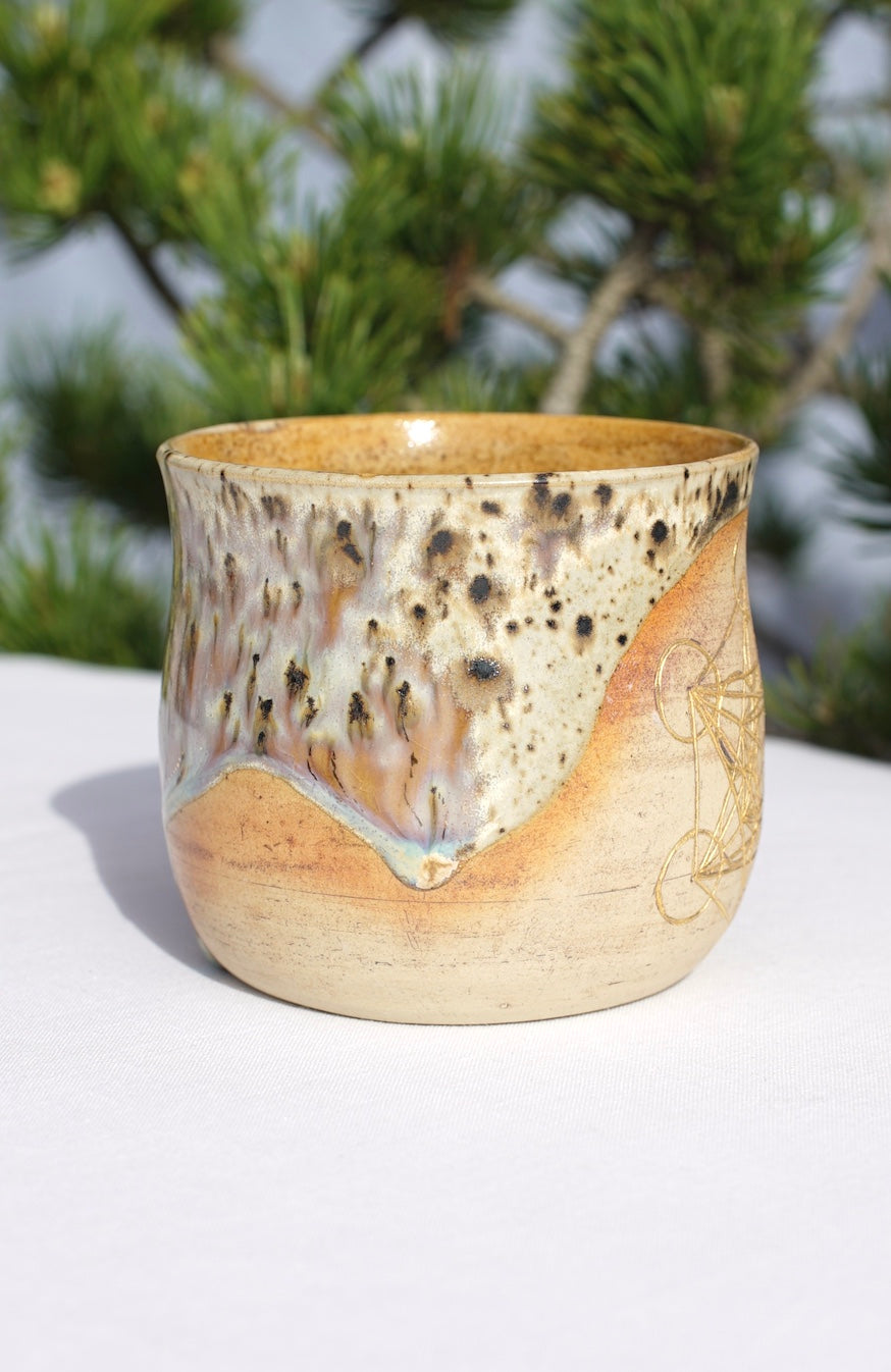 Set für Kakaozeremonie - 6 Becher aus Agnihotra-Keramik mit 24 Karat Gold