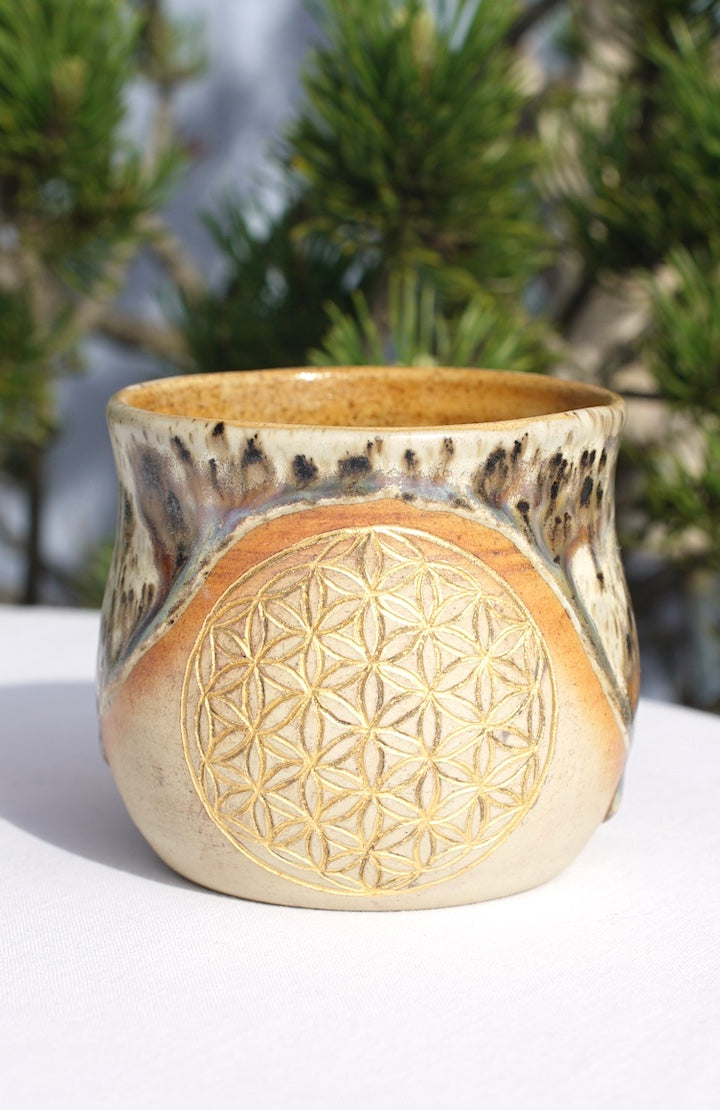 Set für Kakaozeremonie - 6 Becher aus Agnihotra-Keramik mit 24 Karat Gold