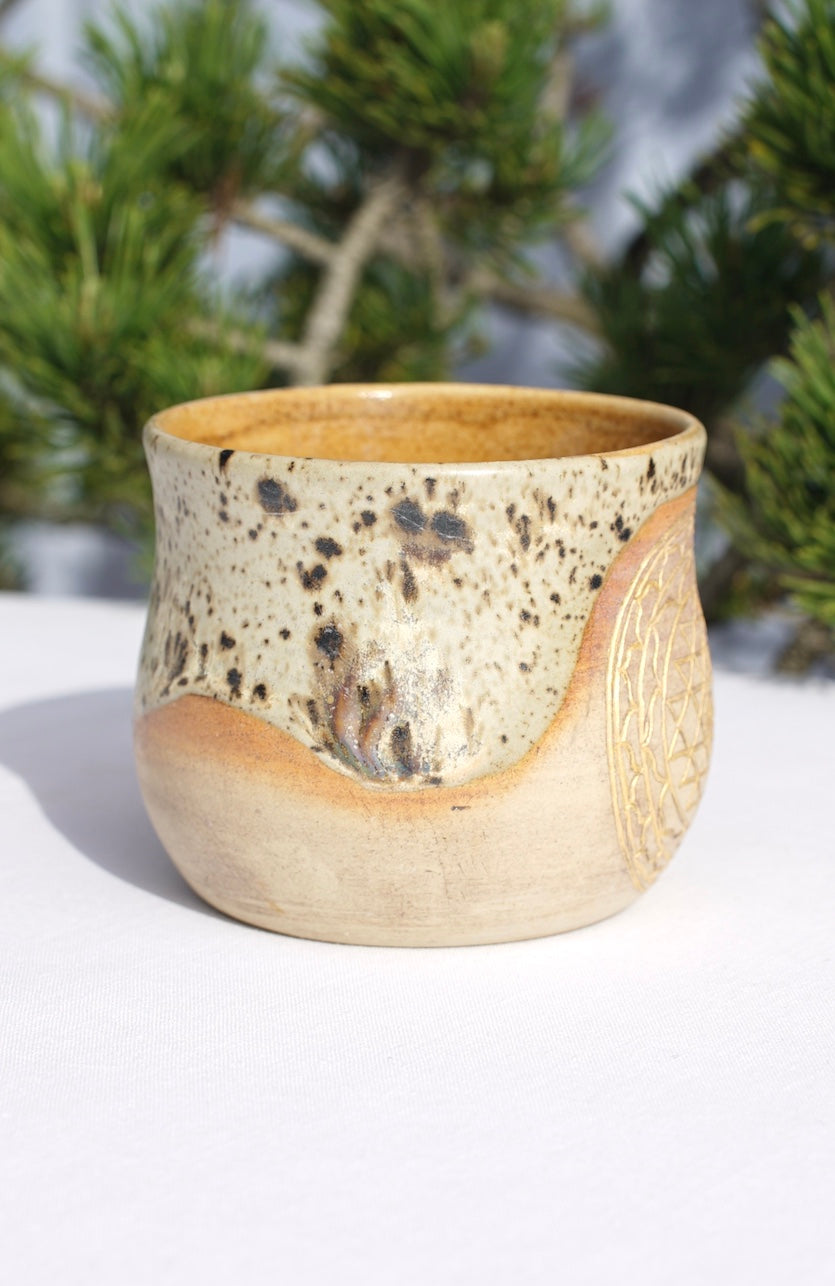 Set für Kakaozeremonie - 6 Becher aus Agnihotra-Keramik mit 24 Karat Gold
