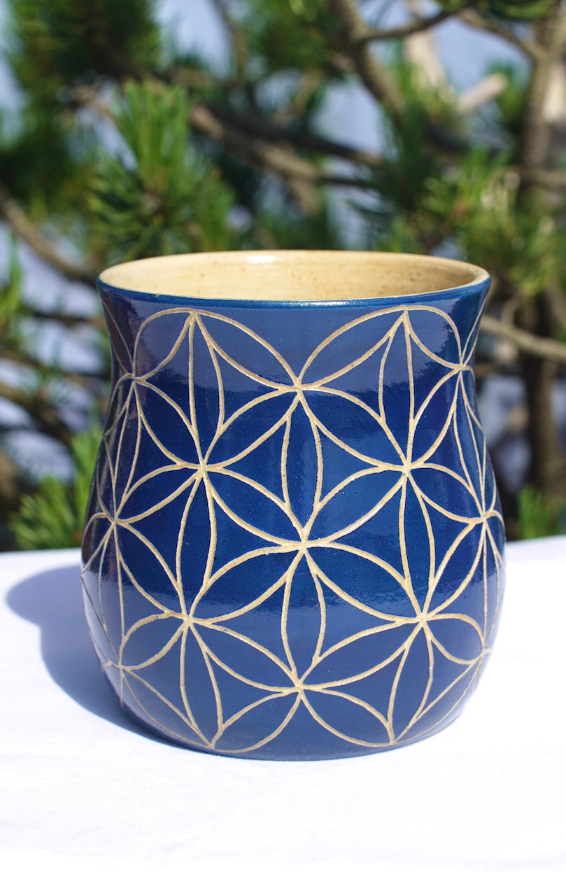 Tasse Fleur de vie bleu Sgraffito