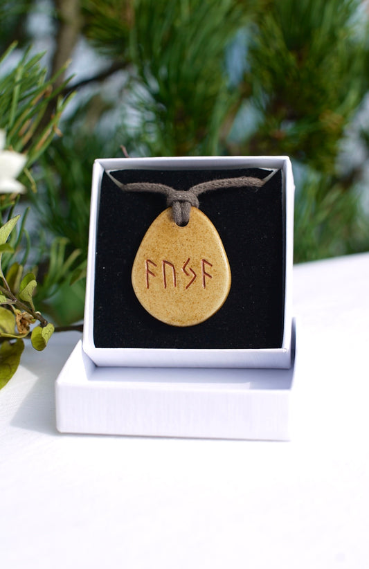 Amulett ᚨᚢᛃᚨ