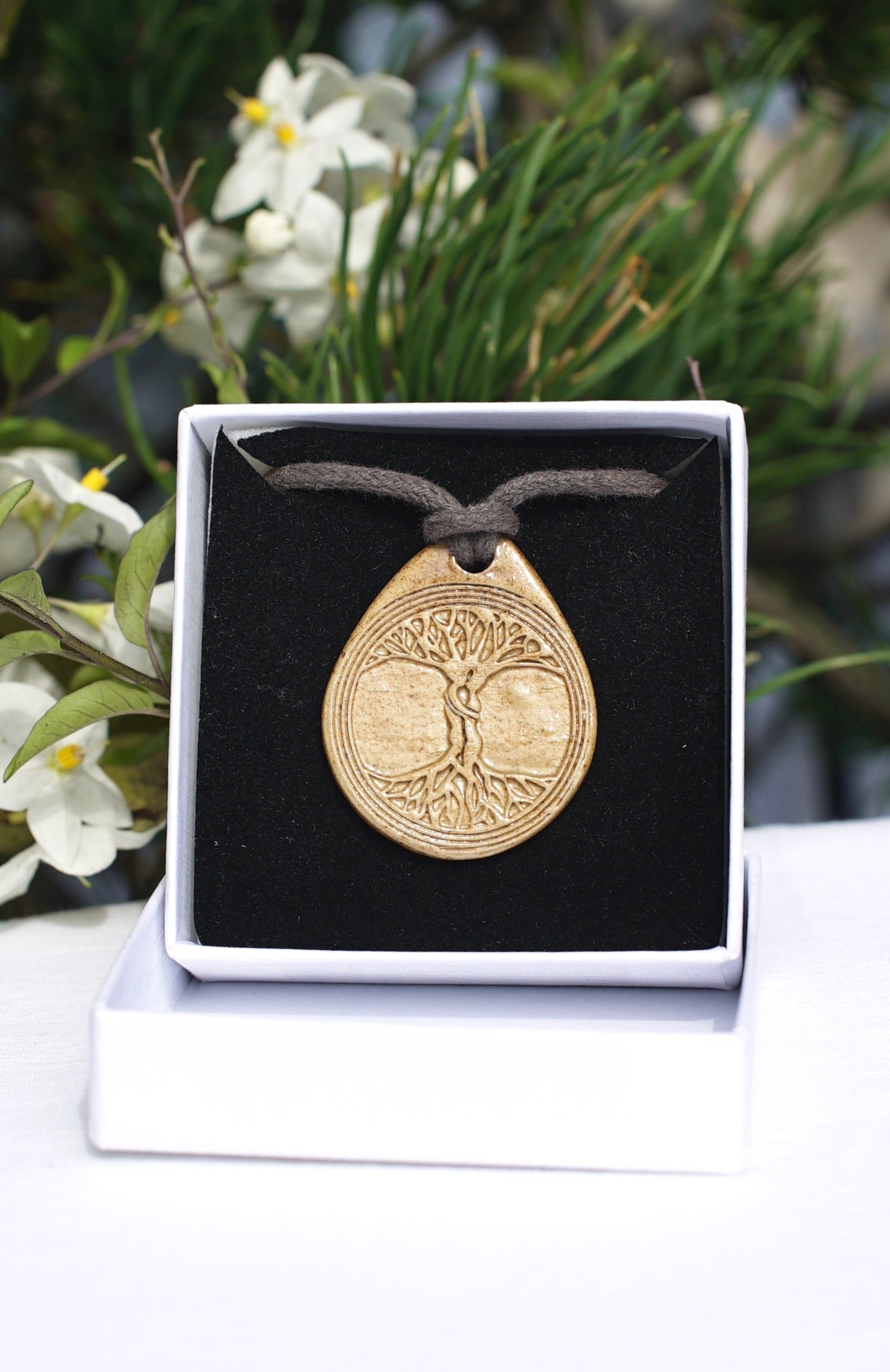 Amulet tree of life