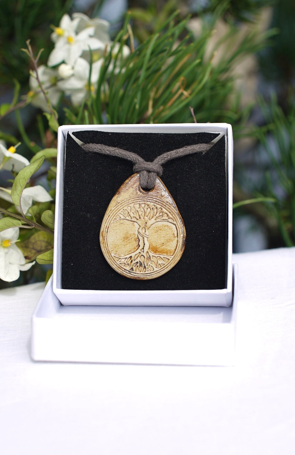 Amulet tree of life healing earth