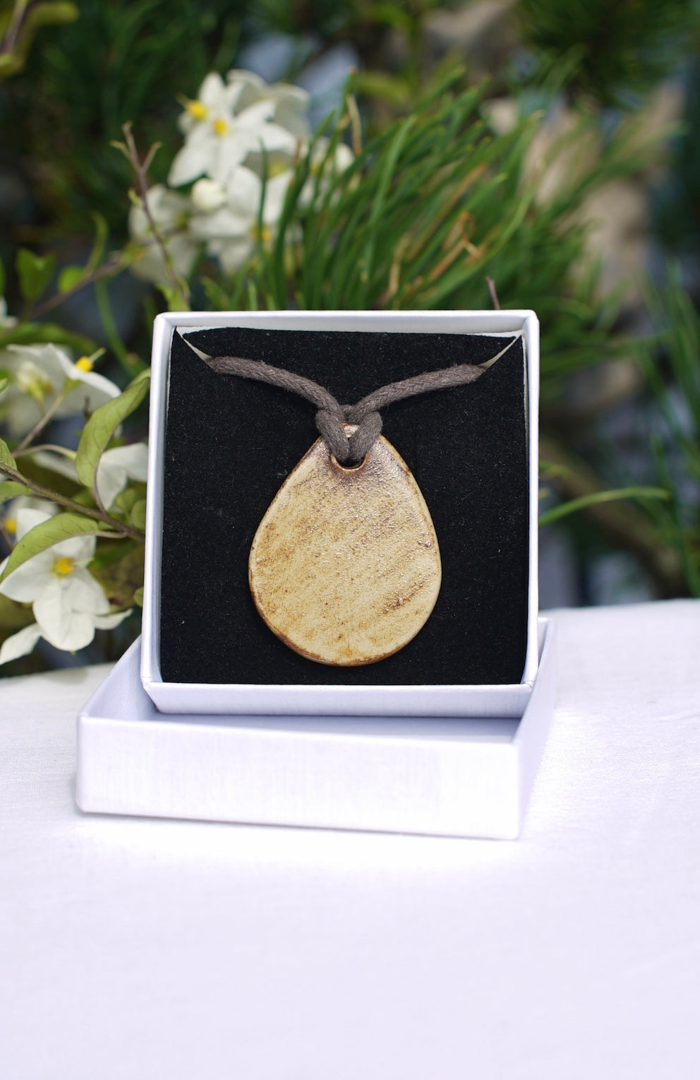 Amulet tree of life healing earth