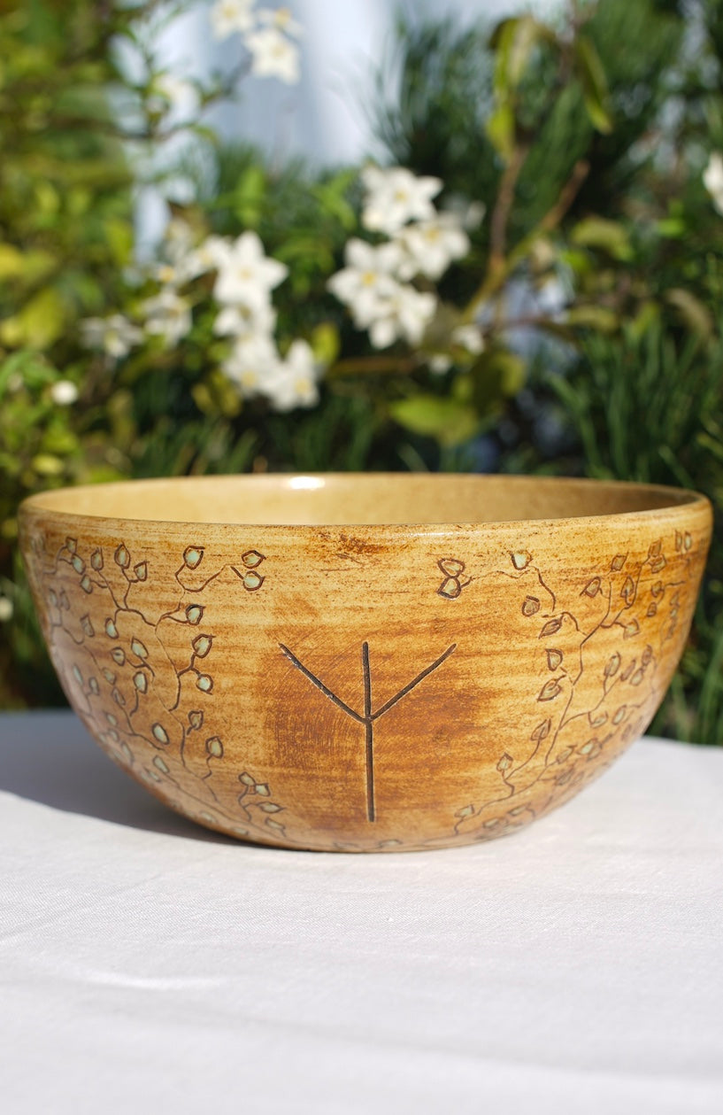 Schale Berkana-, Othala- und Algiz-Rune