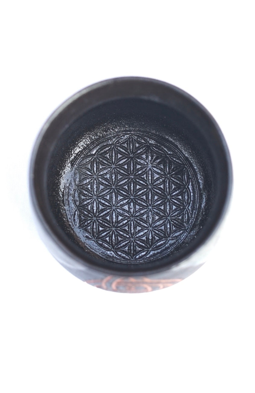 Becher Triquetra mit Runen