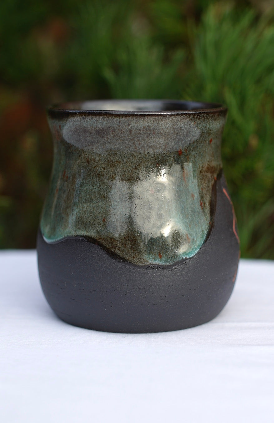 Tasse Schutz-Binderune Algiz und Othala