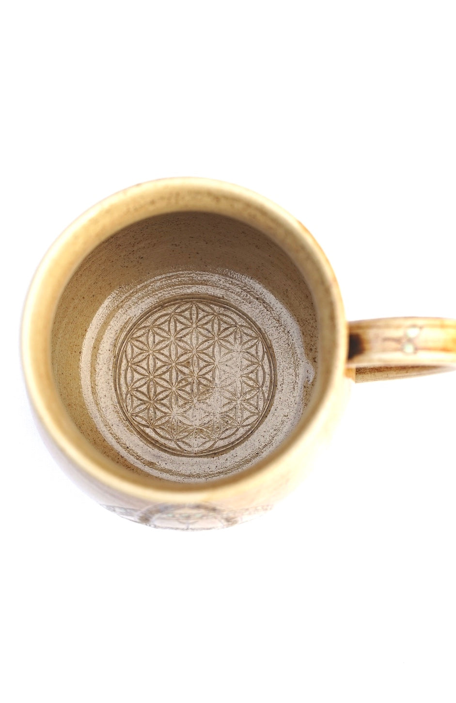 Tasse Triquetra mit Runen hell