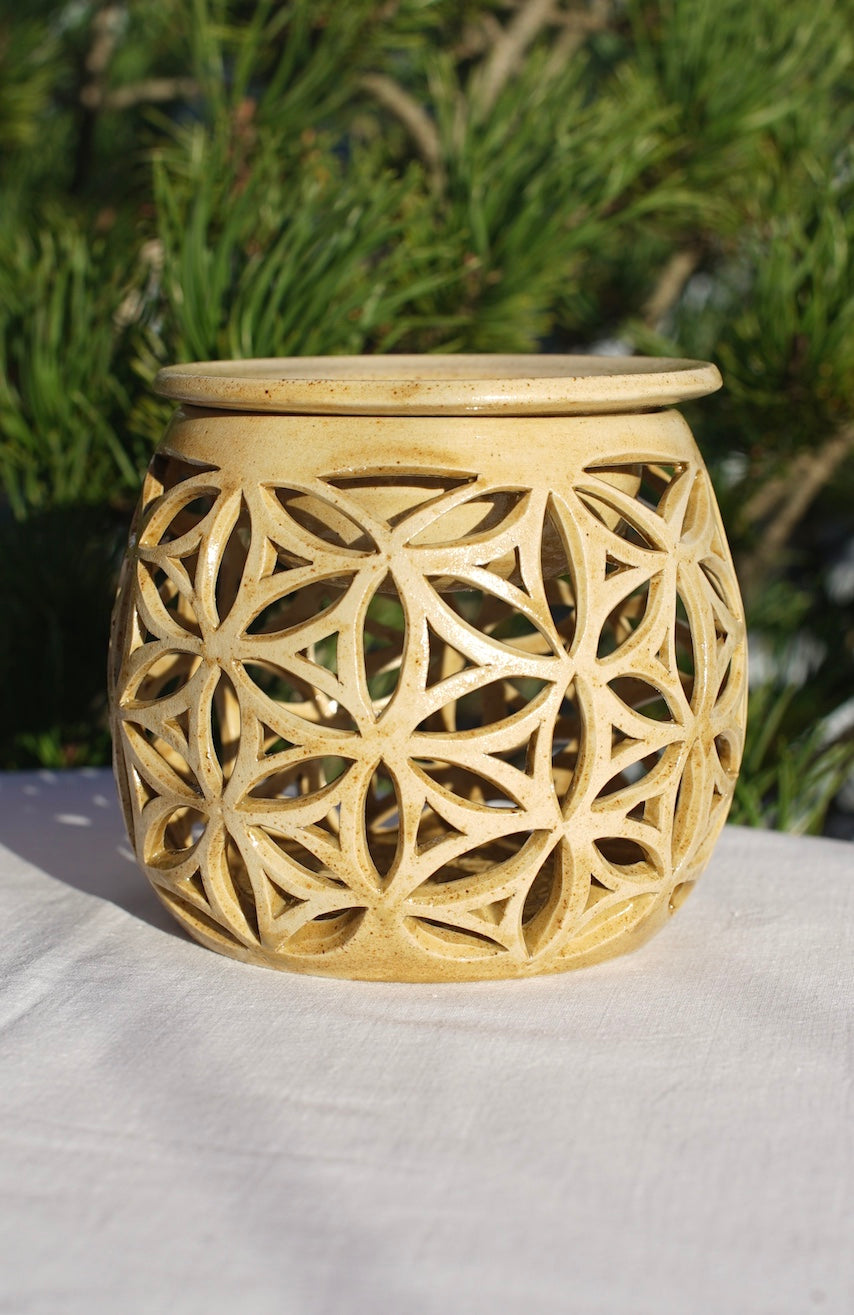 Aromaöl-Lampe "Blume des Lebens"