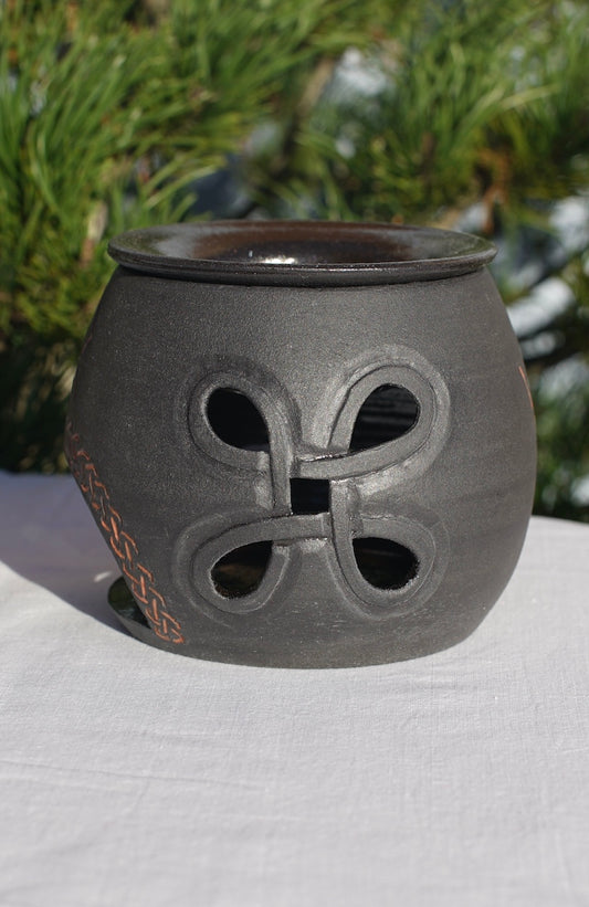 Aromaöl-Lampe keltisch mit Runen