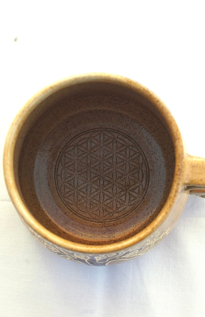 Tasse Arbre de vie antique avec terre médicinale et or