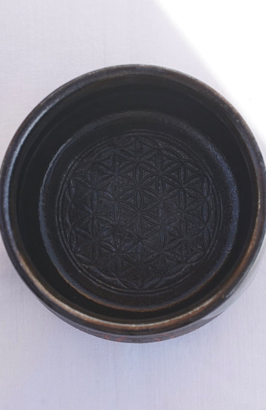 Becher Triquetra mit Runen