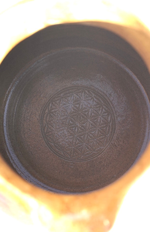 Cruche spirale or 24 carats