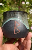 Becher Berkana-Rune