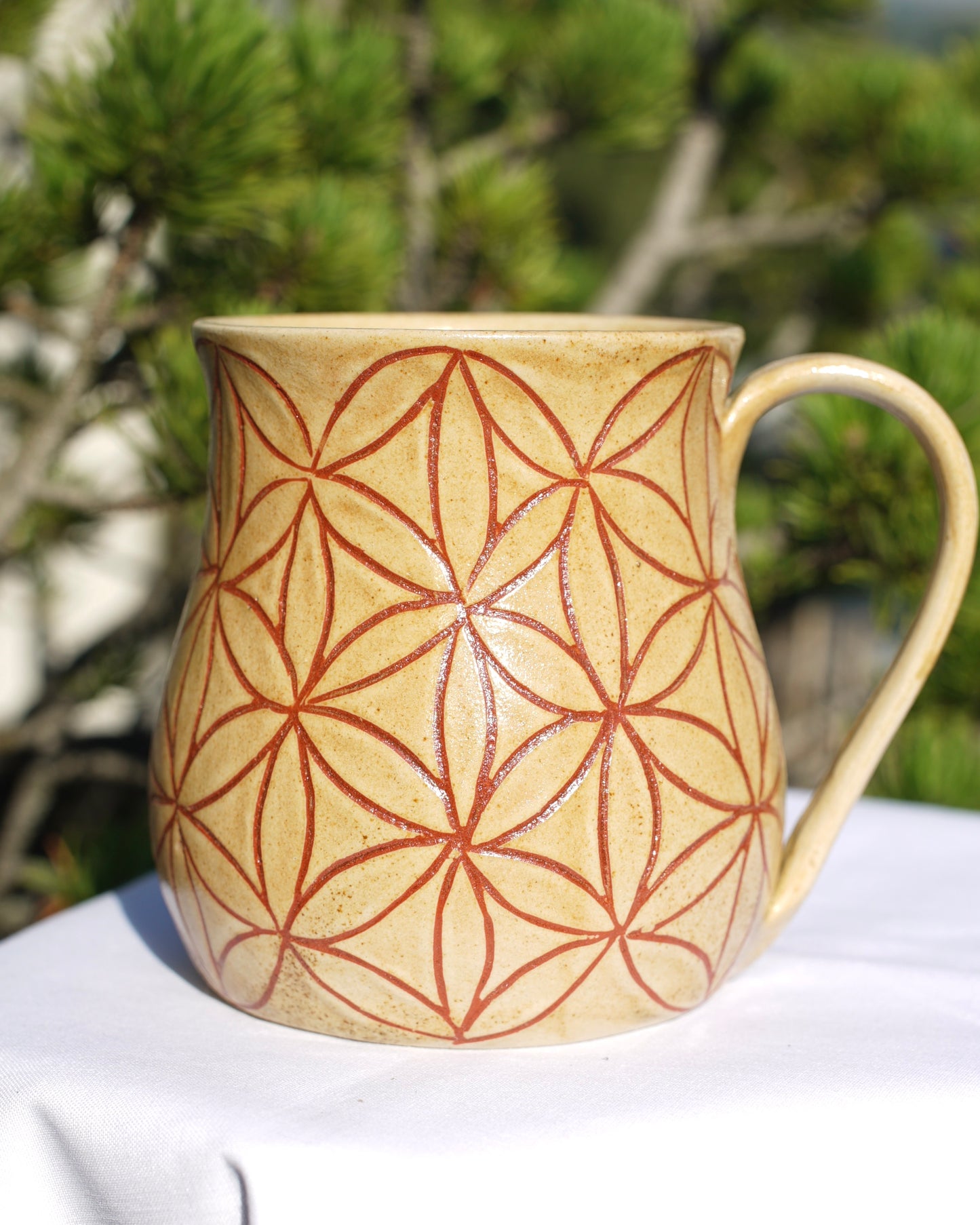 Tasse Blume des Lebens zimt Sgraffito 3