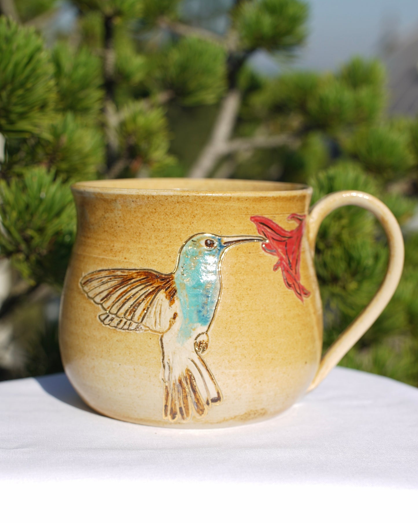 Tasse Kolibri mit Echtgold