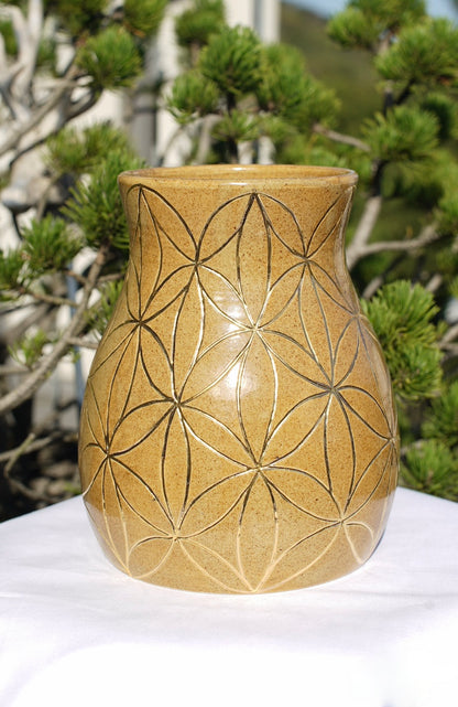 Vase Fleur de vie or 24 carats