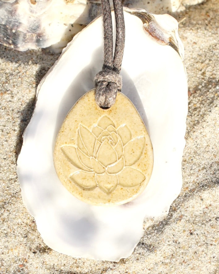 Amulett Lotus (2)