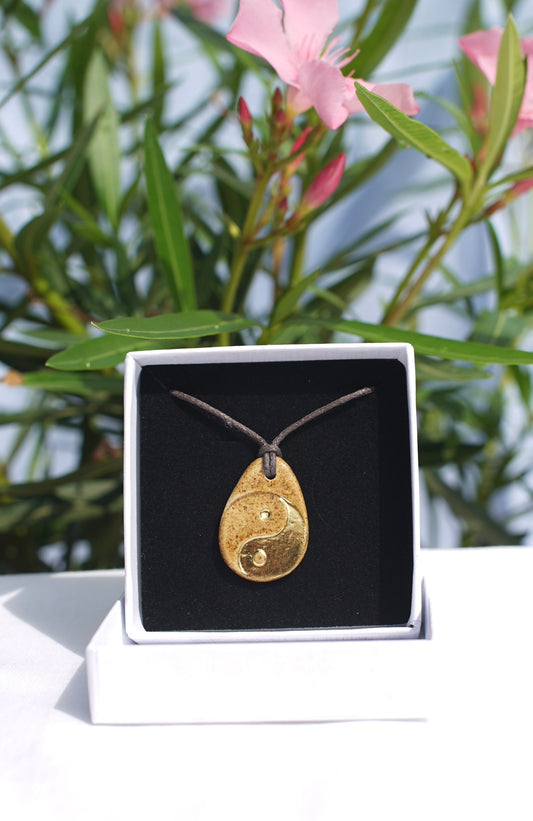 Amulett Yin Yang in 24 Karat Gold klein