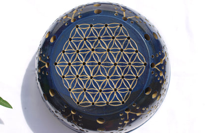 Teelichtkuppel blau mit Blume des Lebens oben