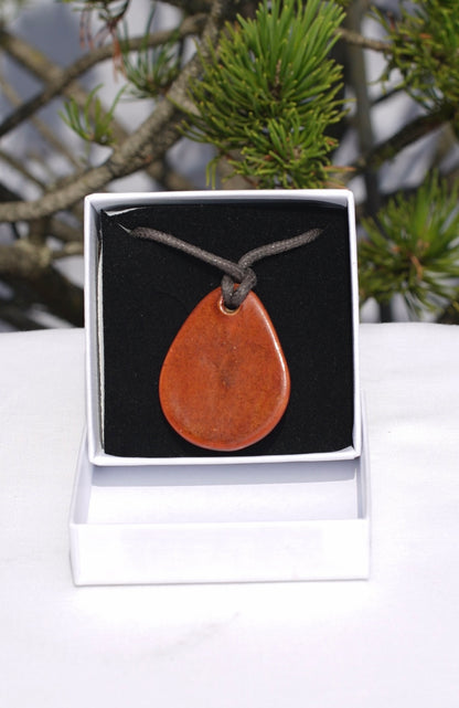 Amulette cannelle arbre de vie or 24 carats