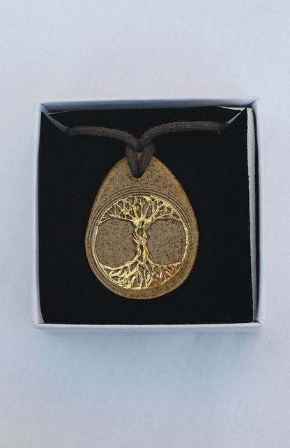 Amulette Sri Yantra et arbre de vie en or 24 carats