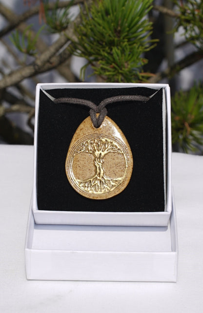Amulette Sri Yantra et arbre de vie en or 24 carats