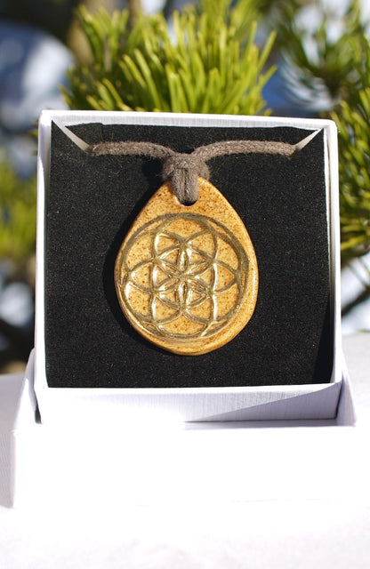 Amulett Samen des Lebens und Blume des Lebens in 24 Karat Gold