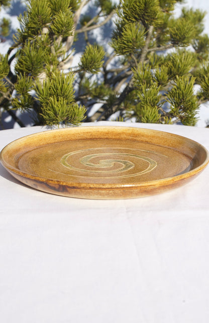 Assiette Spirale or 24 carats