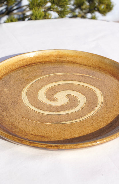 Assiette Spirale or 24 carats