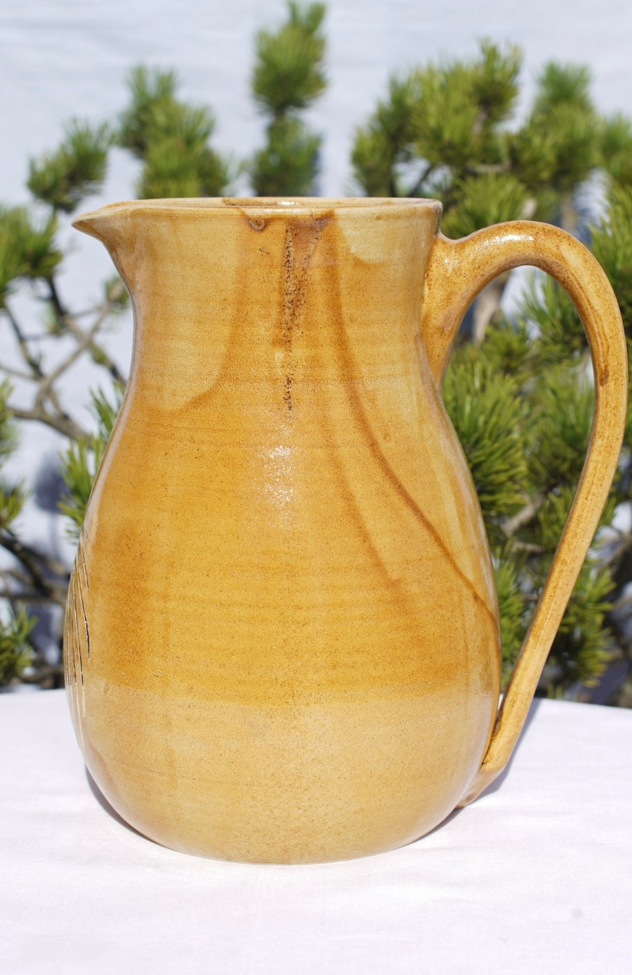 Jug spiral 24 carat gold