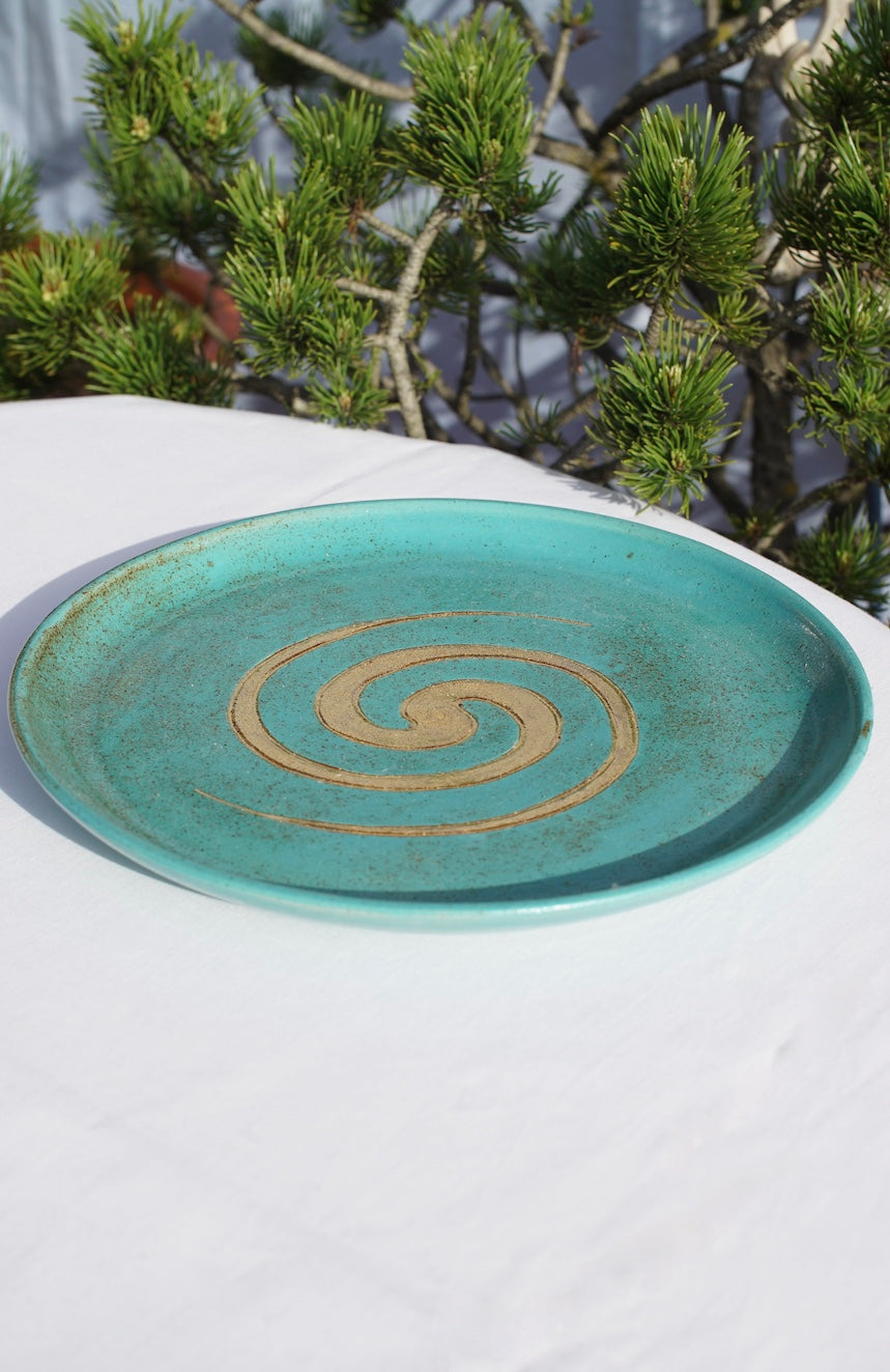 Assiette Jade Spirale or 24 carats