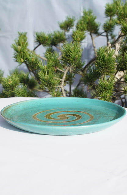 Assiette Jade Spirale or 24 carats