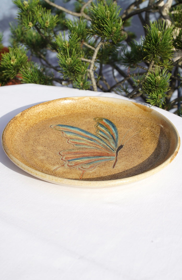 Plate with butterfly 24 carat gold