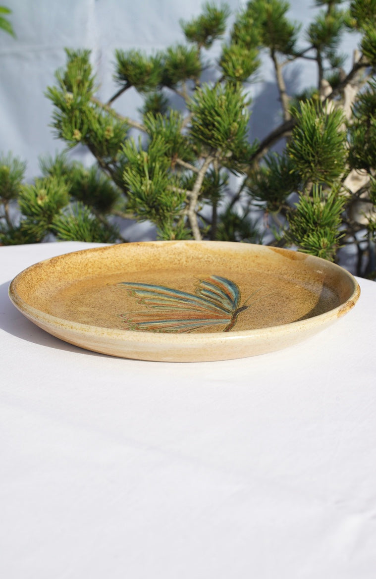 Plate with butterfly 24 carat gold