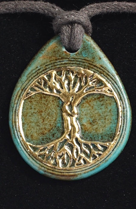 Amulet jade tree of life 24 carat gold
