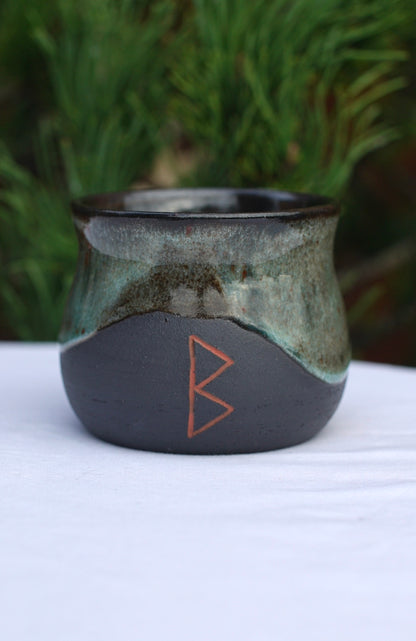 Becher Berkana-Rune (2)