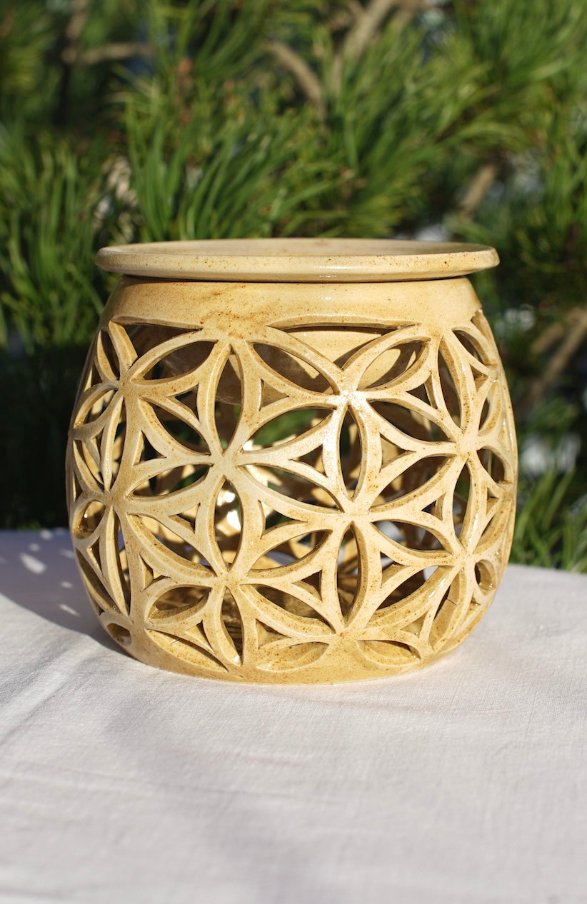 Aromaöl-Lampe "Blume des Lebens"