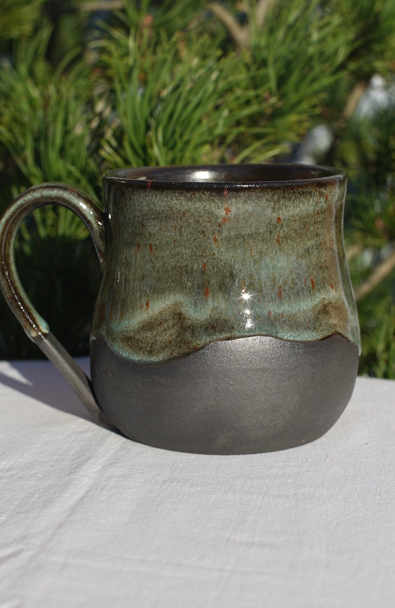 Tasse Binderune Schutz der Familie und Triskele