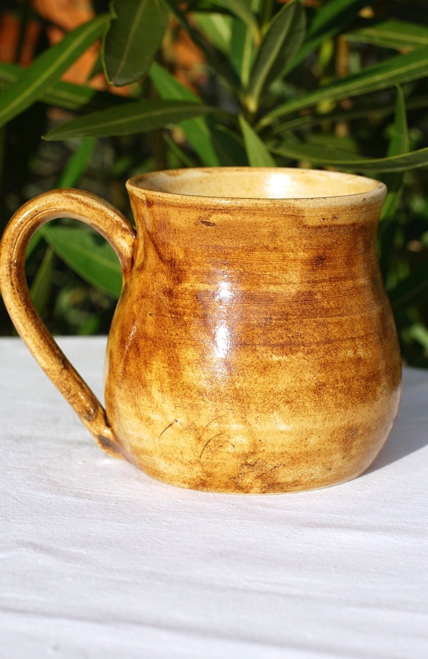 Tasse "Die Erde" 24 Karat Gold