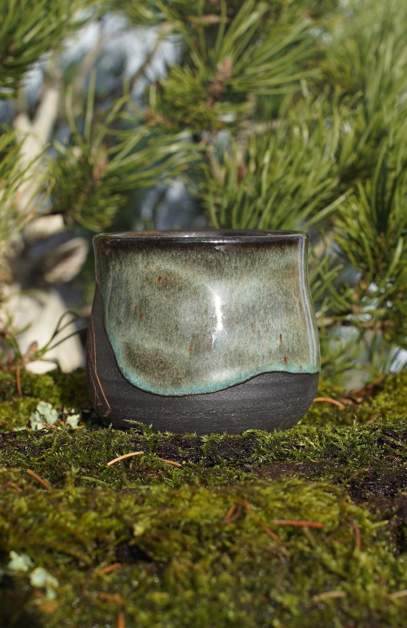 Becher Triquetra mit Runen