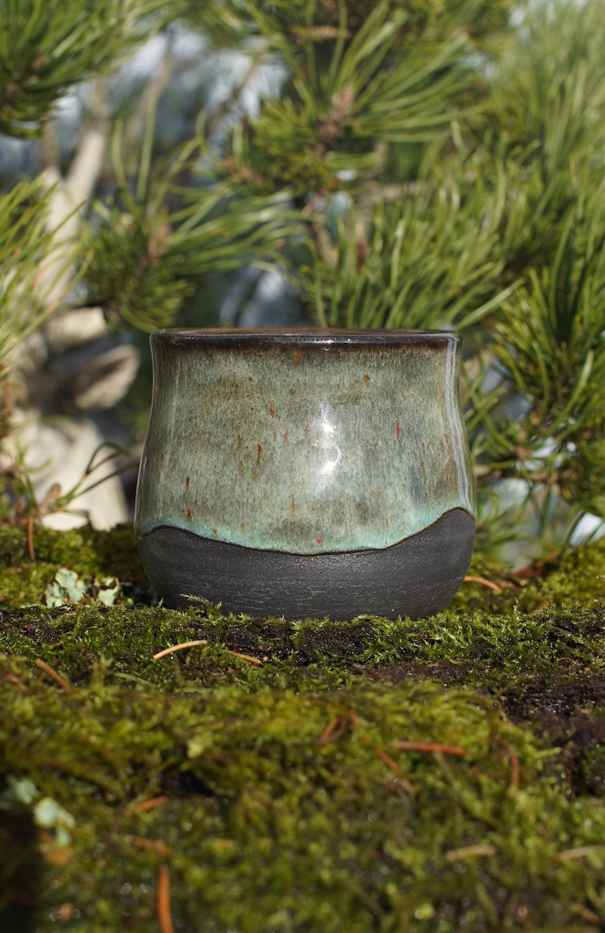 Becher Triquetra mit Runen