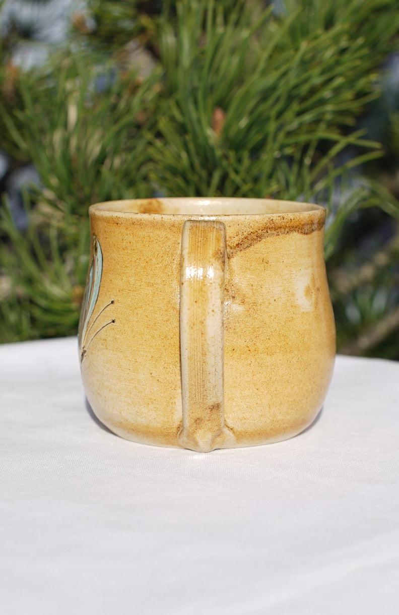 kleine Tasse Schmetterling