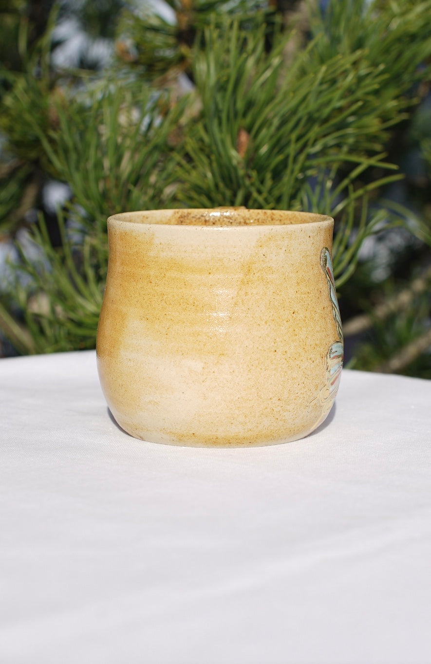 kleine Tasse Schmetterling