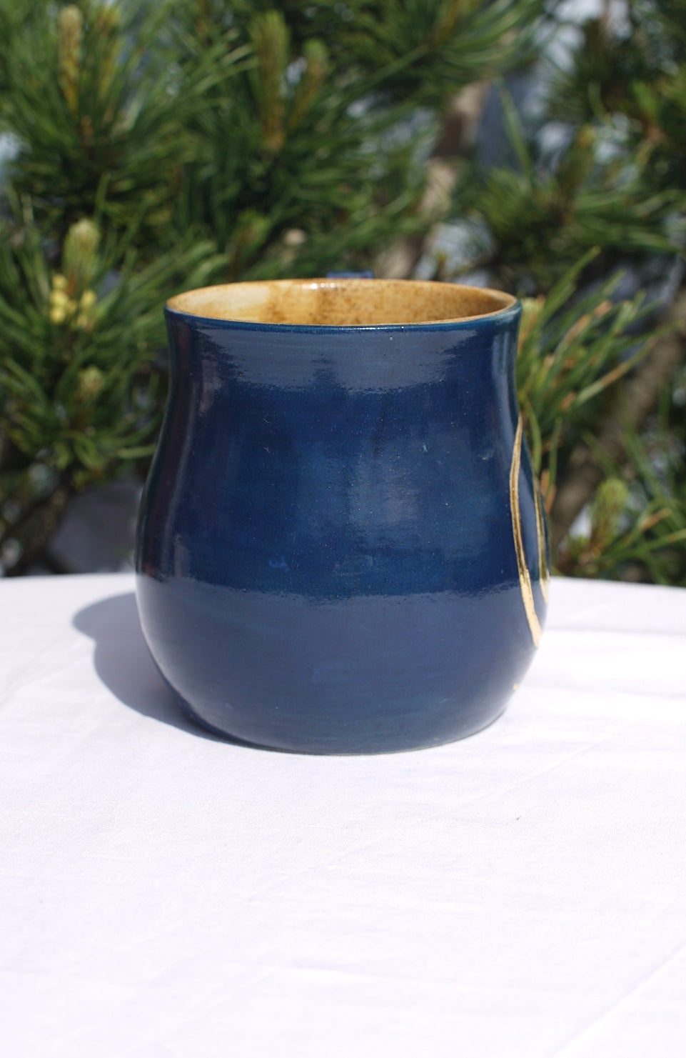 Tasse blau Spirale 24 Karat Gold