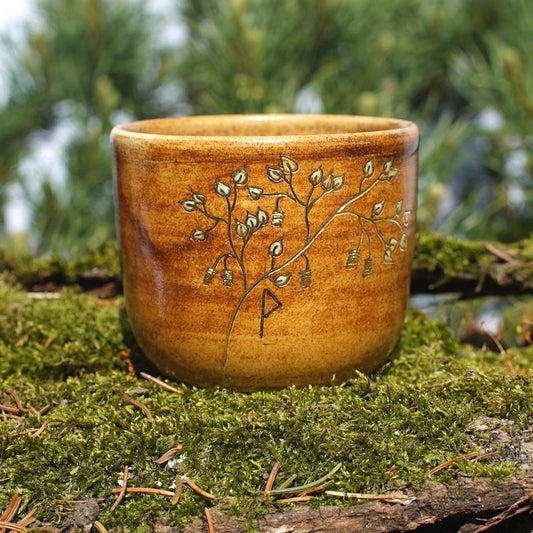 Becher Wunjo mit Birke in 24 Karat Gold