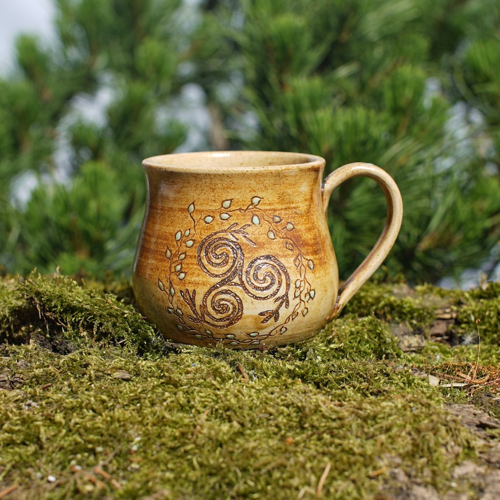Espresso-Tasse Triskele und Wunjō-Rune